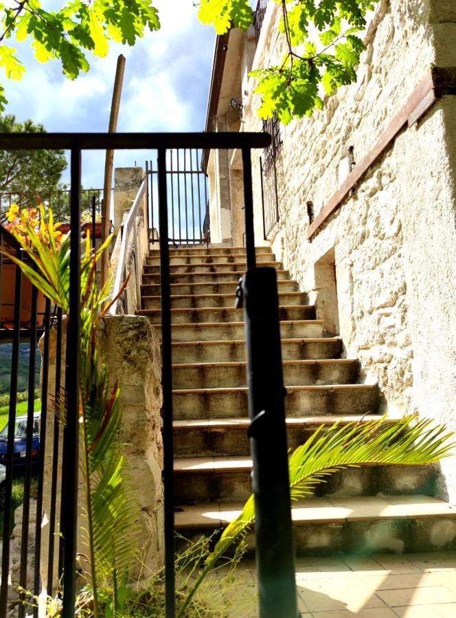 Ai Limiti • 67 • Stonehouse Guest House Palombaro Exterior photo