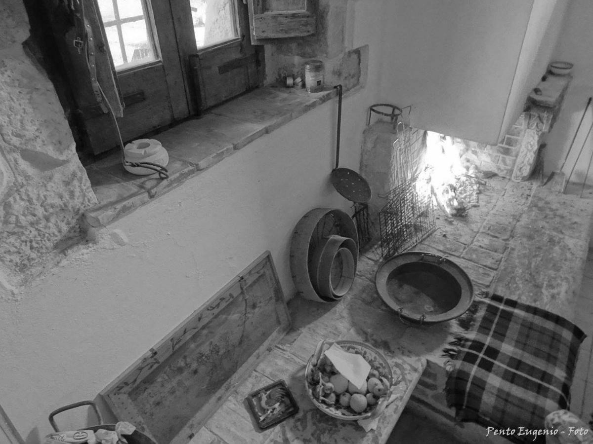 Ai Limiti • 67 • Stonehouse Guest House Palombaro Exterior photo